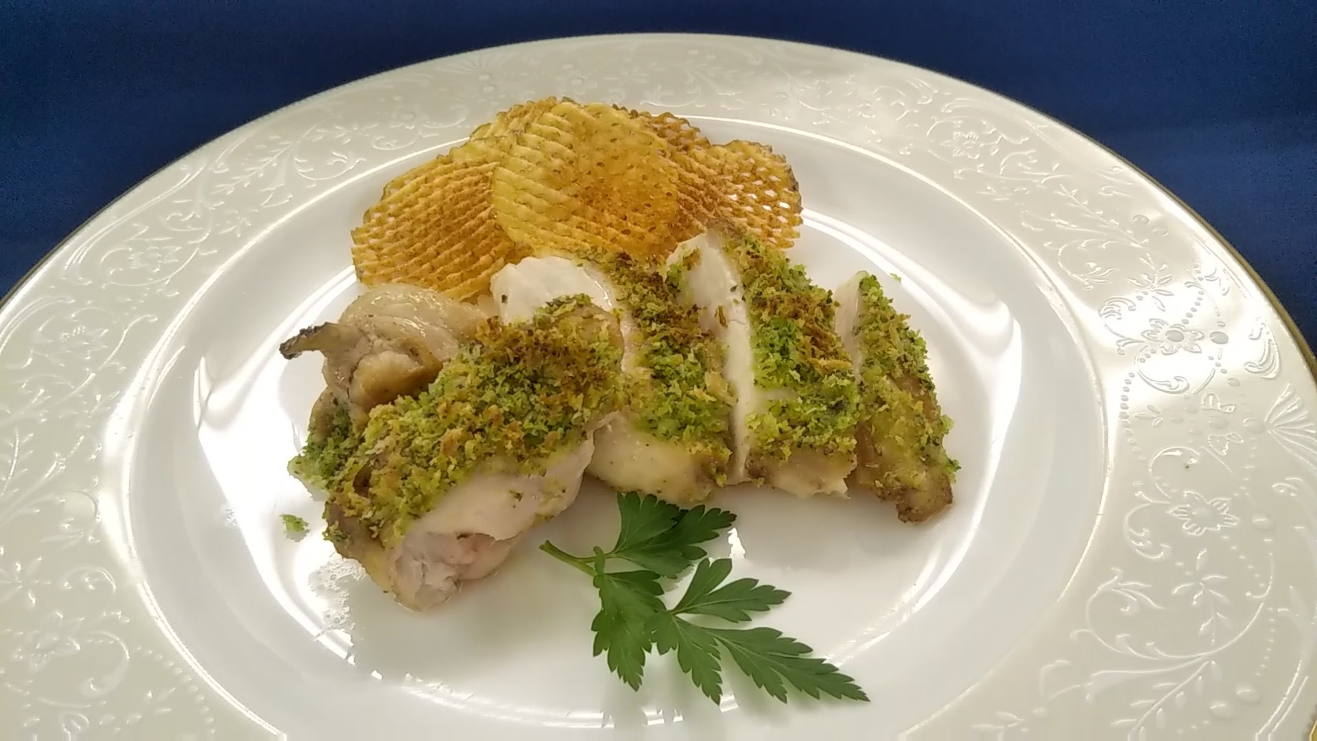 バジル香るチキンの香草焼き