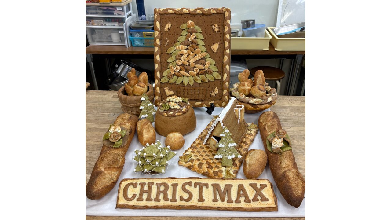 令和7年度作品デモンストレーション パン細工　藤田先生