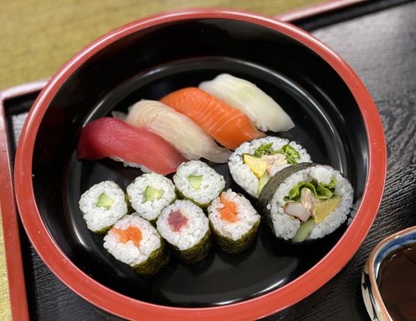 寿司盛り合わせ